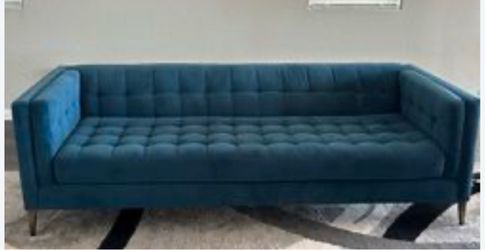 Living Spaces 7ft Couch