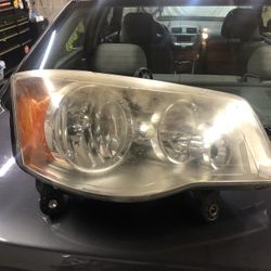 Chrysler Town  & Country Passenger Side Headlight 
