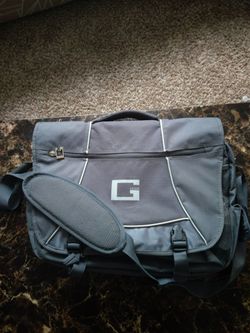 Guess 18" Laptop Bag