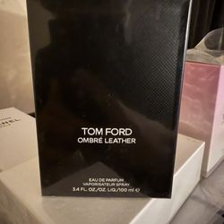 TOM FORD