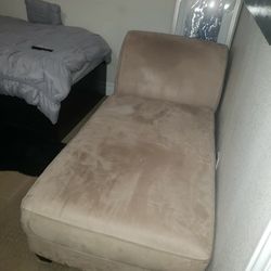 Lounge Chair Beige