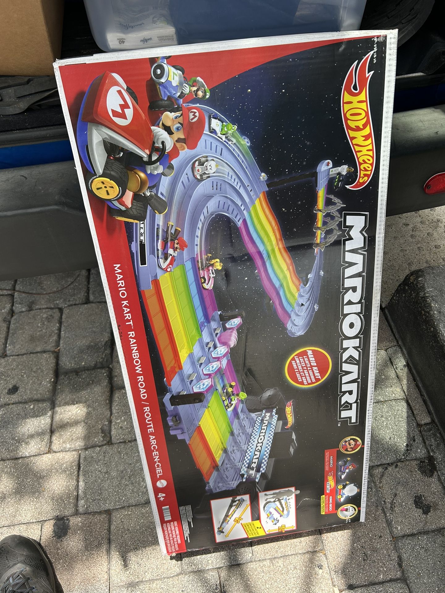 Mario Kart Hot Wheels