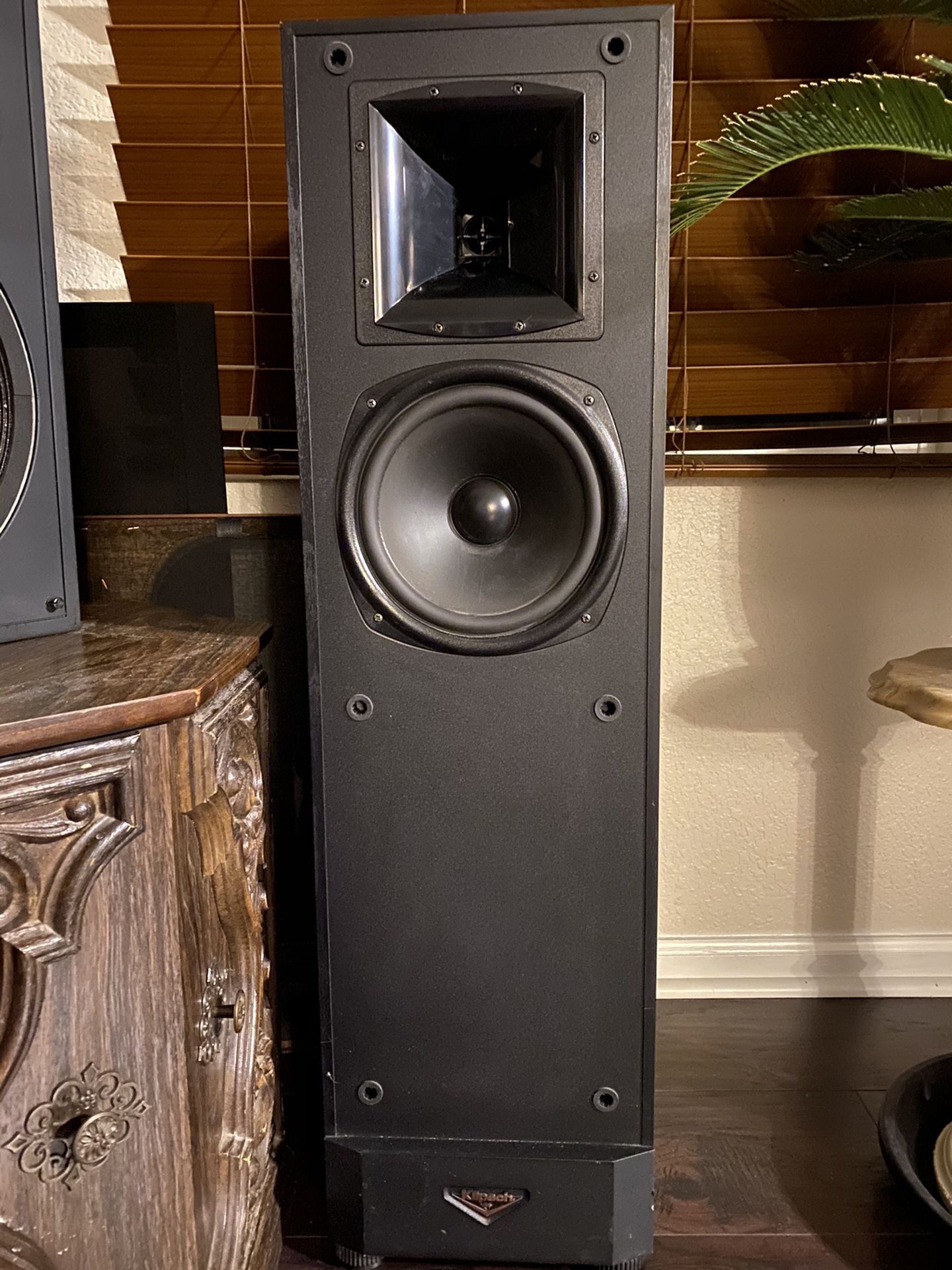 Klipsch ksf 8.5 speakers