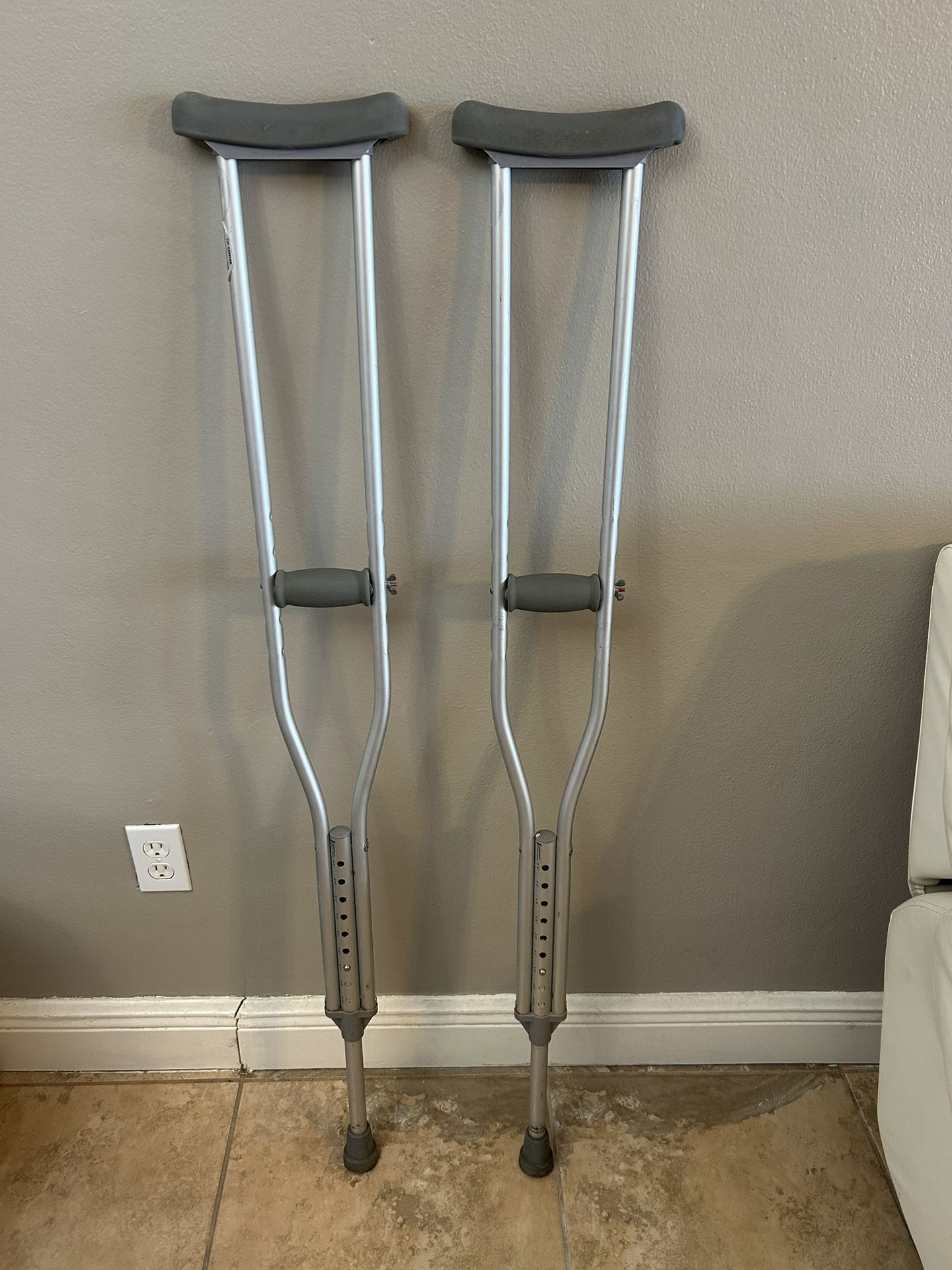 Crutches Cardinal Health