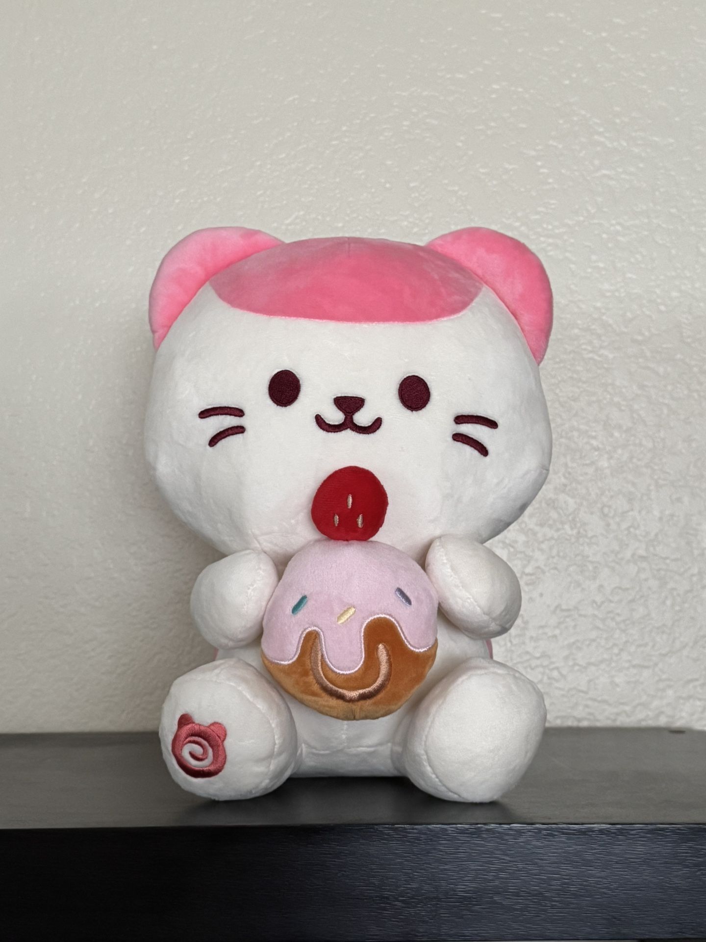 Anirollz Kittiroll cupcake plushie