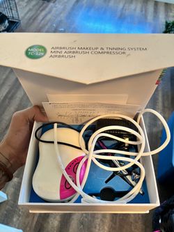 Air Brush Makeup/ Clothes Kit