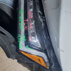 2022-24 Acura Ilx  left headlight