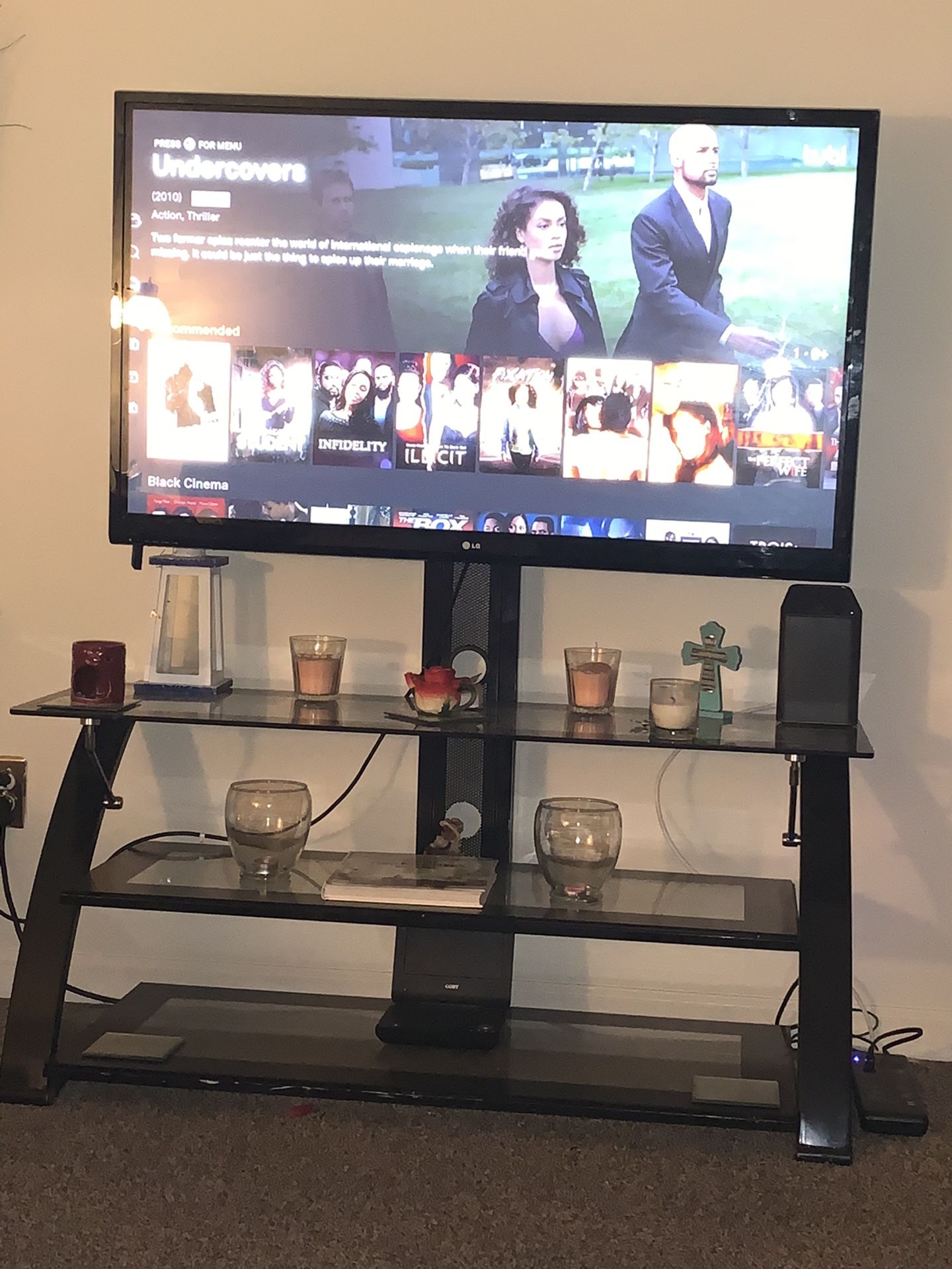 55’ Flat Tv & Stand with glass