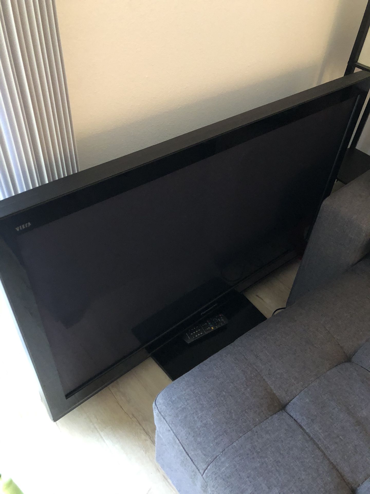 48 inch Panasonic Vieja TV