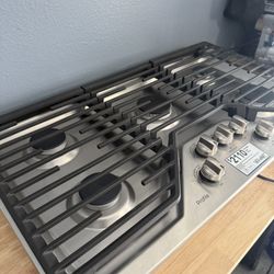 🔥 For Sale: GE Profile 36” Stainless Steel 5-Burner Gas Cooktop 🔥