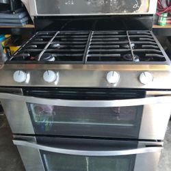 whirlpool Stainless Steel gas stove range in good condition 