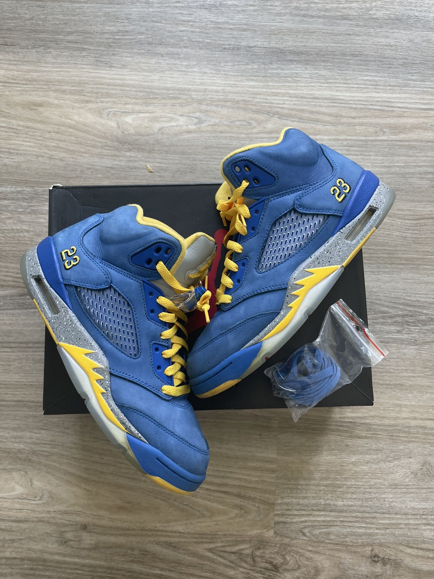 Jordan 5 Laney