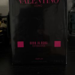 Valentino uomo born in Roma Extradose