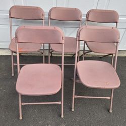 5 Lightweight folding chairs