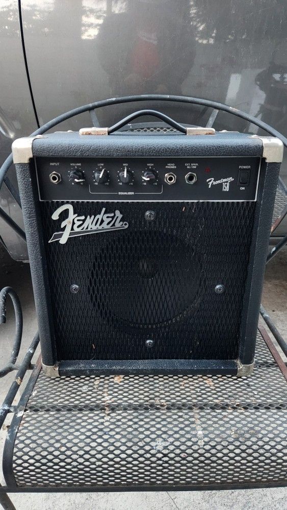 Fender Frontman 15B Guitar Bass Combo Amp Amplifier