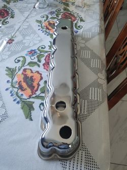 240 300 Ford Chrome Valve Cover
