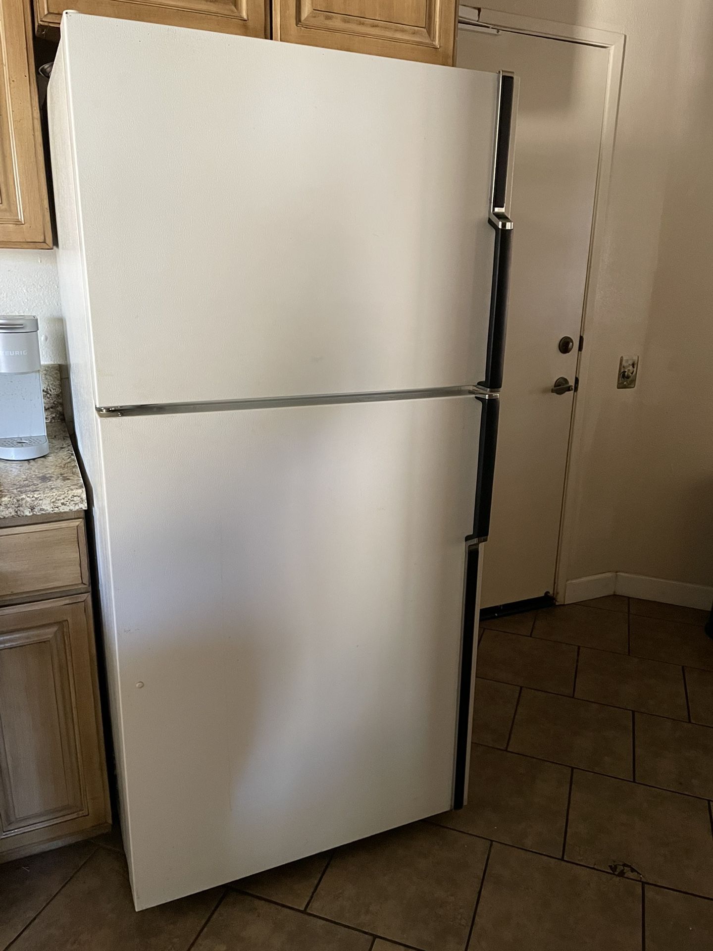 Kenmore Fridge for Sale in Hemet, CA OfferUp