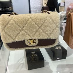 BRAND NEW with tags Chanel Shearling Flap Bag - Dark brown