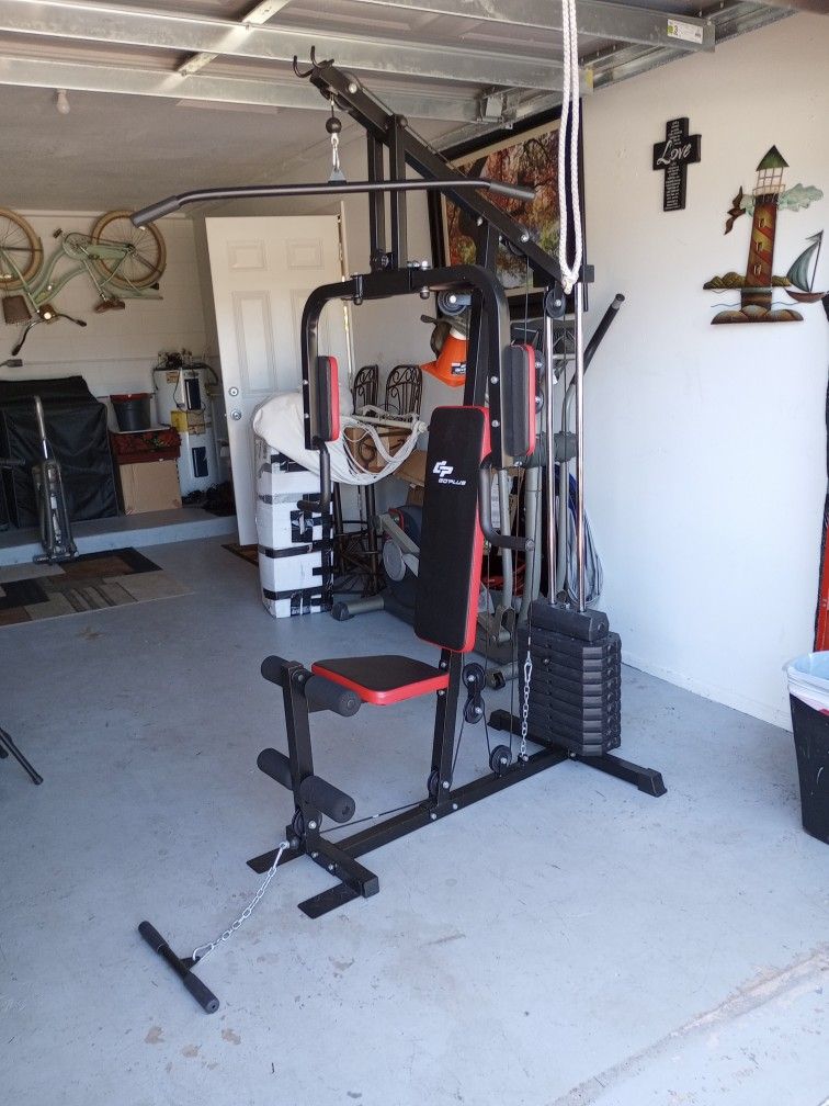 Weight Bench With Options/It's In Good Condition Like New