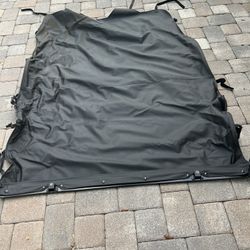 2015 Jeep Wrangler Bikini top