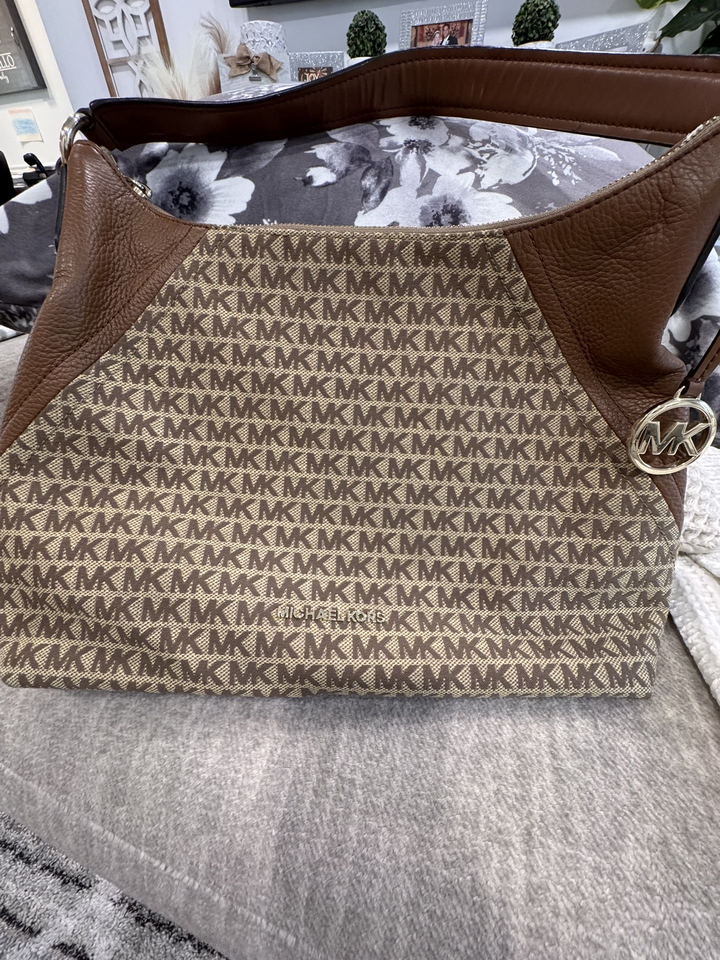 Michael Kors Shoulder Bag