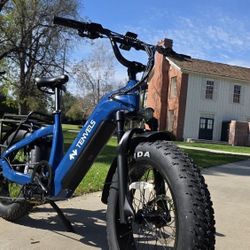 Beautiful NEW 2026 Electric Bike Fat Tires