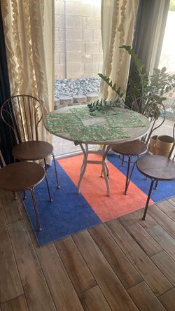 Nook table