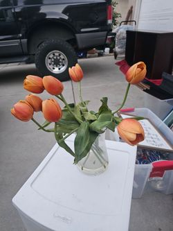 Feak flowers with galss vase