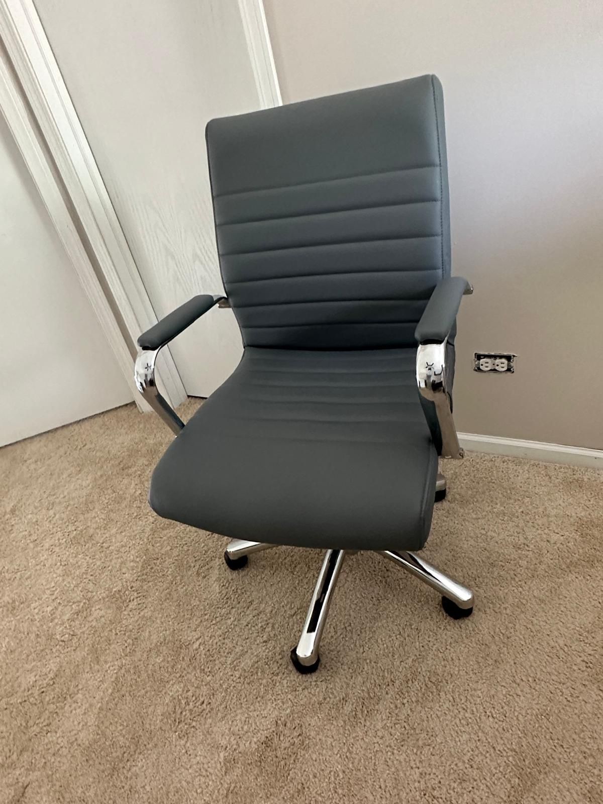Swivel Office Chair