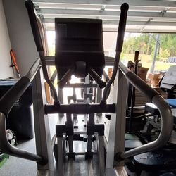 Paramount Commercial Elliptical – Self Powered, Gym Quality Trainer