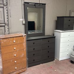 8 Drawer Dresser With Mirror 