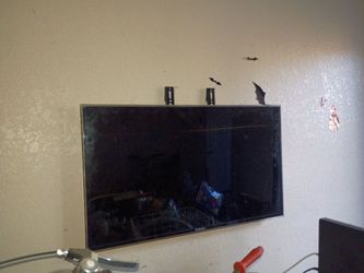 Wall tv