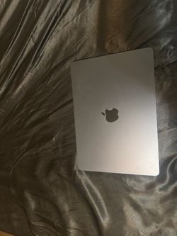Apple - MacBook Air 13-inch Laptop - M5 chip with 10-core CPU and 8- core GPU - 16GB Memory - 512GB SSD - Midnight