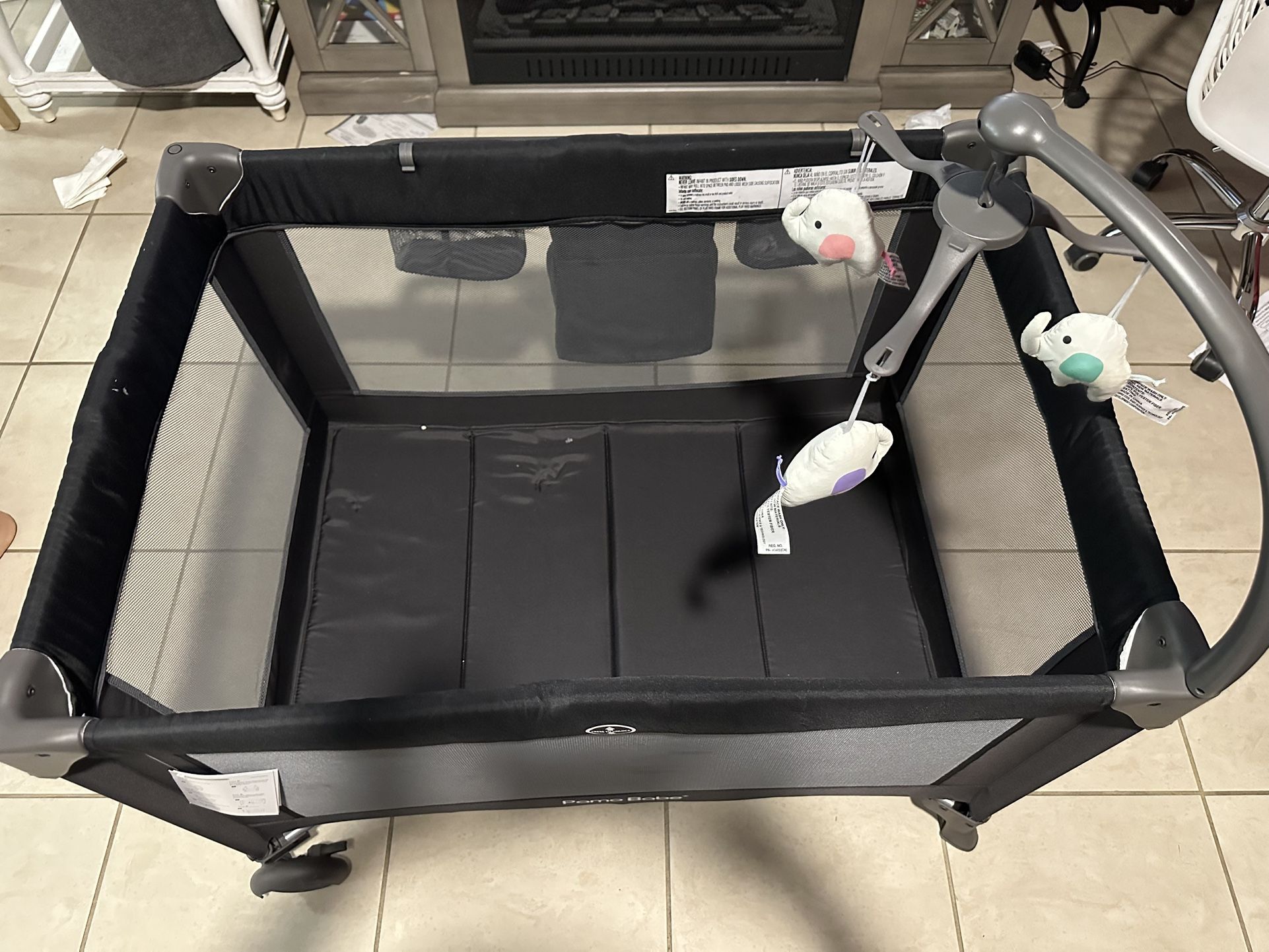 4-in-1 Baby play pen