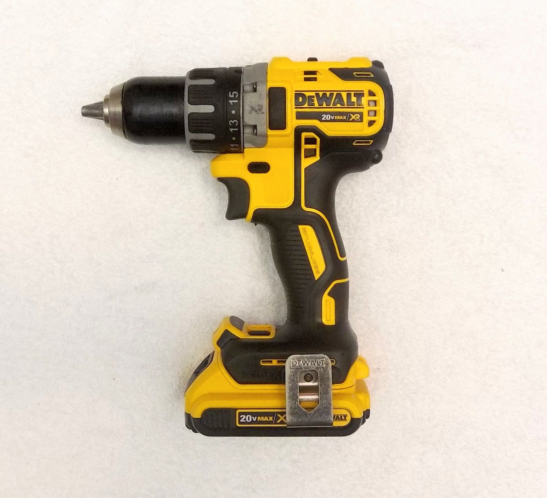 DeWalt 20V Brushless Hammer Drill & Impact Driver Combo Kit for Sale in