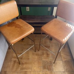 BAR TABLE WITH CHAIRS