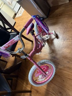 Kids Bikes Close Boxes