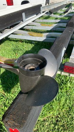 Mercury prop propeller 48-78126-25 25p merc