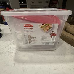 Tupperware Set