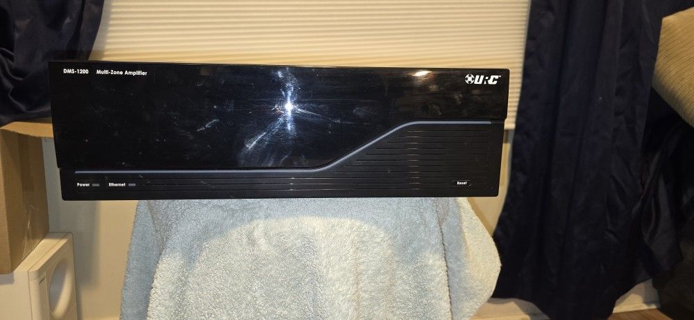 URC DMS 1200 MULTI-ZONE AMPLIFIER 