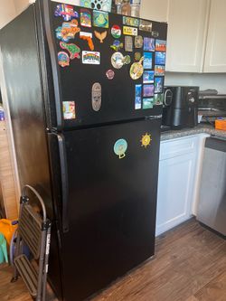 Maytag Fridge pick up on 7/31 only