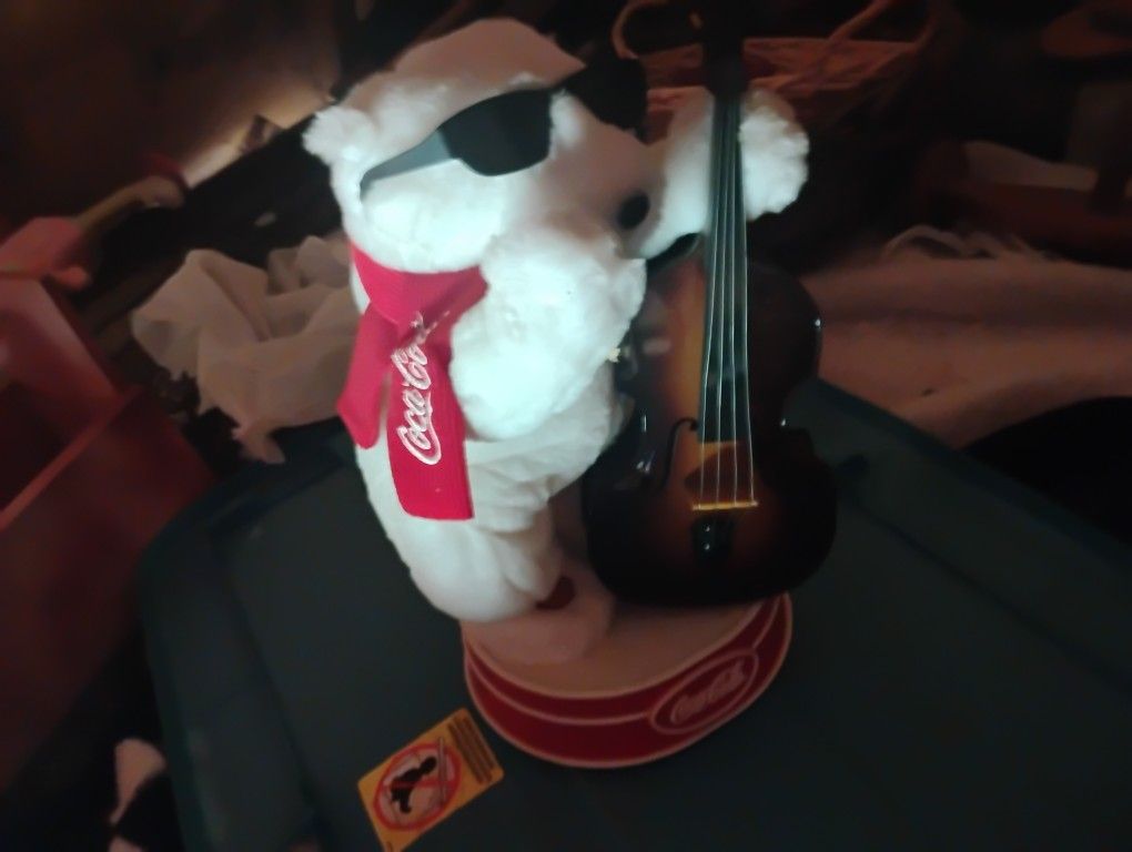 Cola Dancing Polar Bear