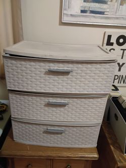 Storage drawer