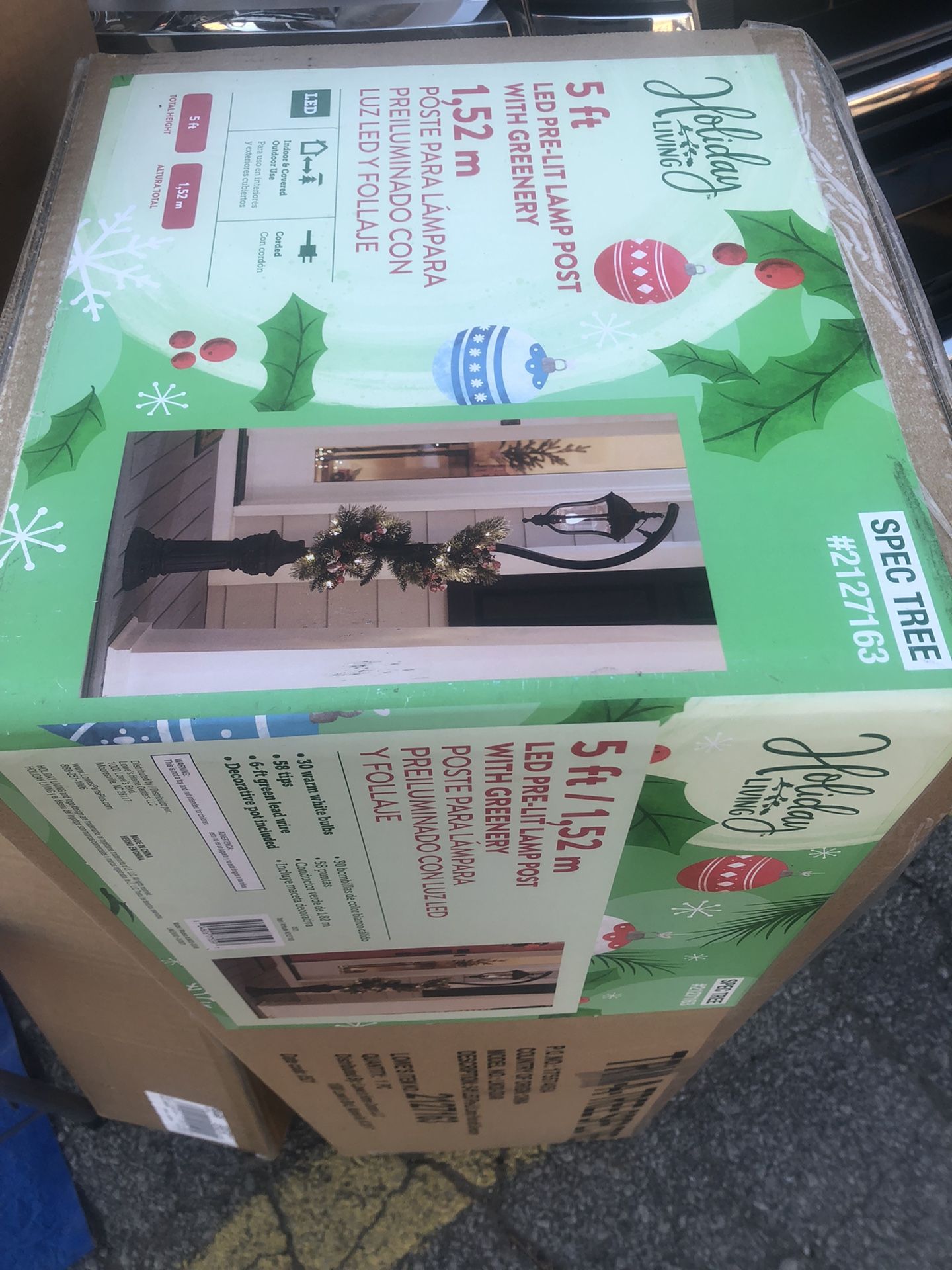 Christmas lamp post brand new