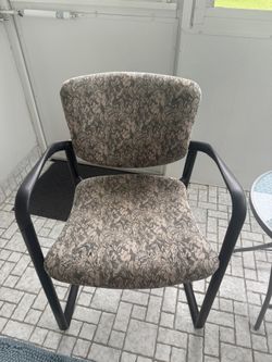 2 Chairs