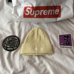 BRAND NEW SUPREME BLEACHED RIB BEANIE YELLOW