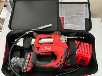 Milwaukee M18 grease gun