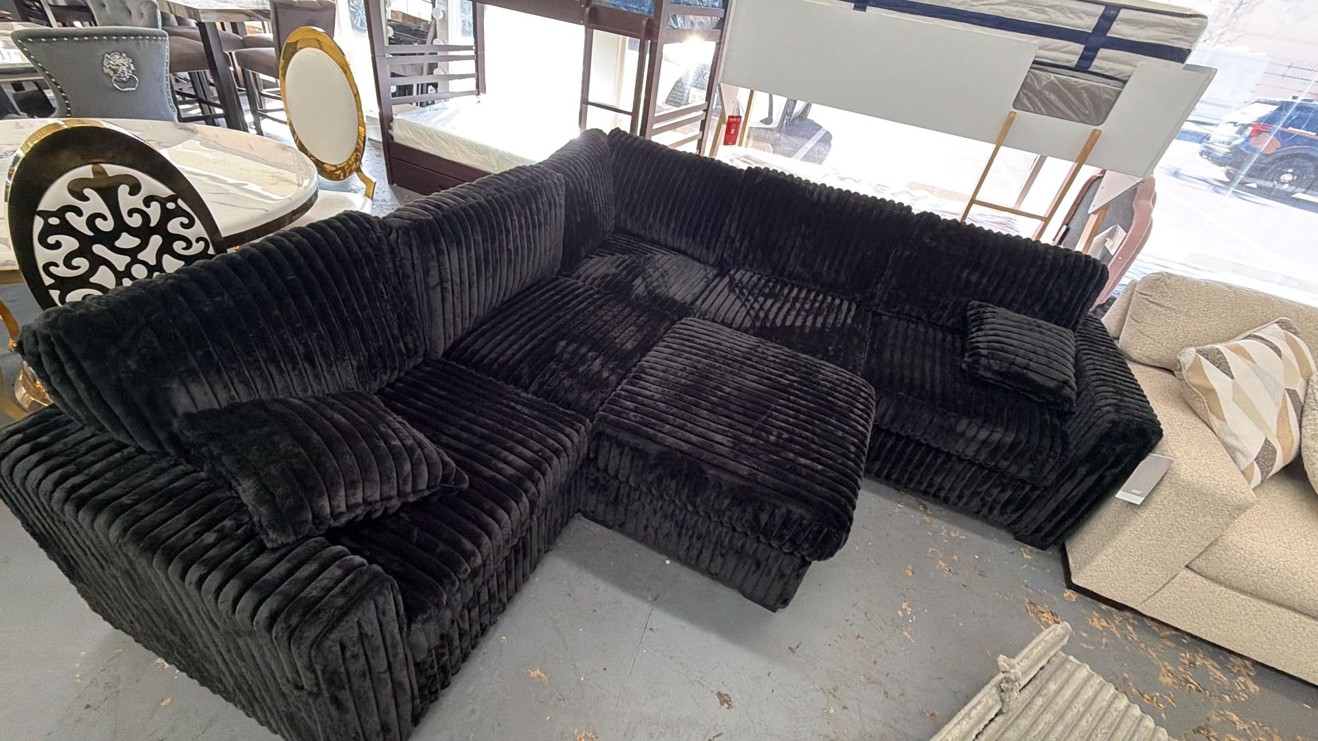 4-Piece Sectional Sofa + FREE Ottoman