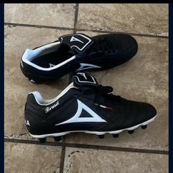 Brand New Prima Soccer Cleats US 9/MEX 27