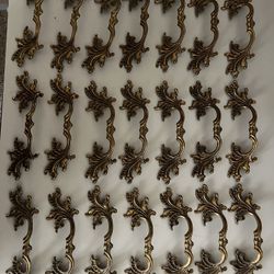 Antique Brass Drawer Pulls ! (21)